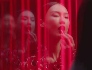 Chanel, Armani, Valentino και άλλα beauty brands στρέφονται στις επαναγεμιζόμενες συσκευασίες καλλυντικών