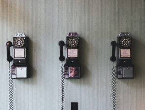 Η μάχη πρωτιάς στα Τelecoms μεταξύ Cosmote, Vodafone και Nova