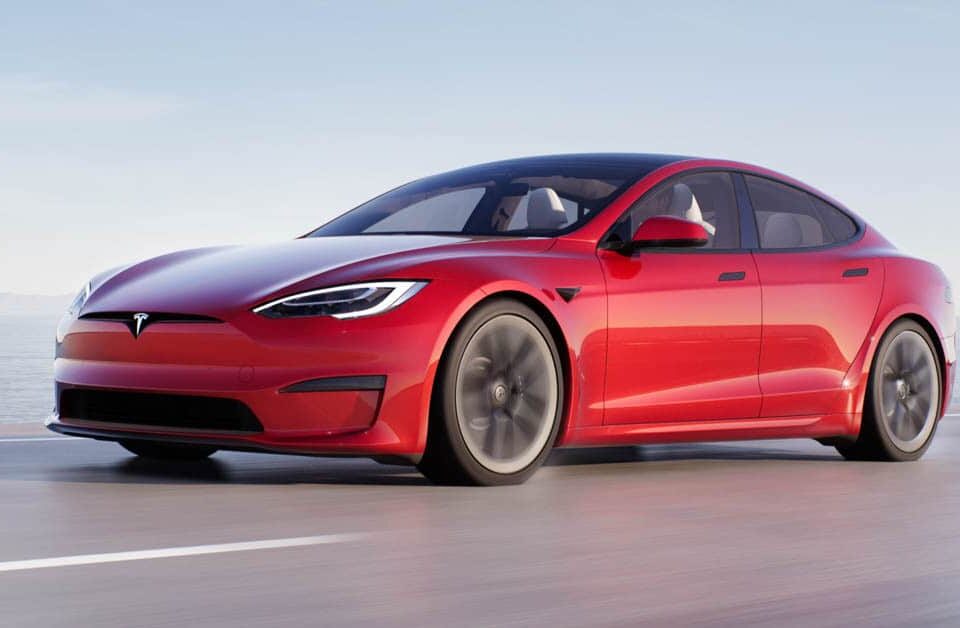 Πάνω από τις εκτιμήσεις οι παραδόσεις της Tesla, αλλά ακόμη χαμηλότερα από το 2025