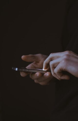 Tι αγοράζουν και τι φοβούνται περισσότερο οι Έλληνες όταν αγοράζουν online