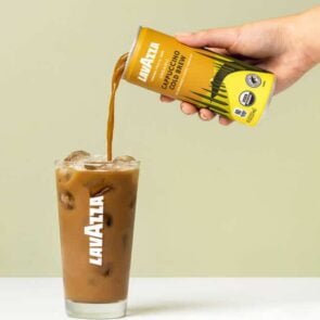 Γιατί η Lavazza μπαίνει στην κατηγορία των ready-to-drink ροφημάτων
