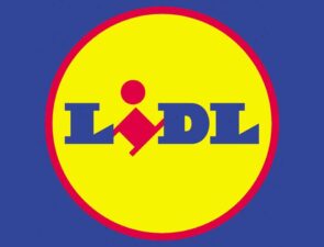 H Lidl Ελλάς και το Κοινωφελές Ίδρυμα Αθανάσιος Κ. Λασκαρίδης άφησαν και φέτος το δικό τους αποτύπωμα, απομακρύνοντας το πλαστικό