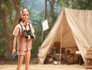 H Jane Goodall έγινε Barbie