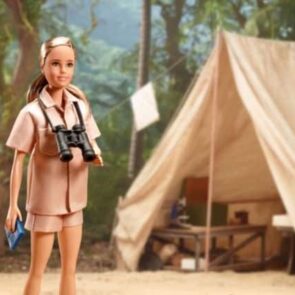 H Jane Goodall έγινε Barbie