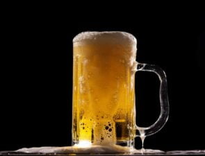 3 ελληνικές μπύρες που αντιστέκονται στην «επέλαση» των πολυεθνικών