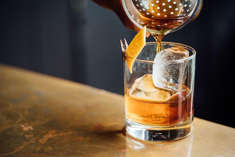 Το whiskey  συστήνεται ξανά σε νέους και γυναίκες