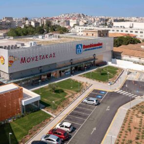 Τι είναι το value retailing που εφαρμόζει στα εμπορικά του πάρκα ο όμιλος Φουρλή