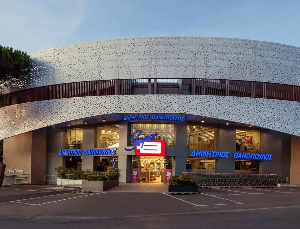 Πώς ο Θανόπουλος ενισχύει το χαρακτήρα delicatessen