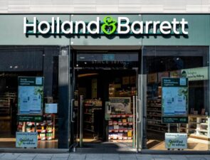 Η Holland &#038; Barrett στην Ελλάδα με ανταγωνιστές φαρμακεία και Βιολογικό Χωριό