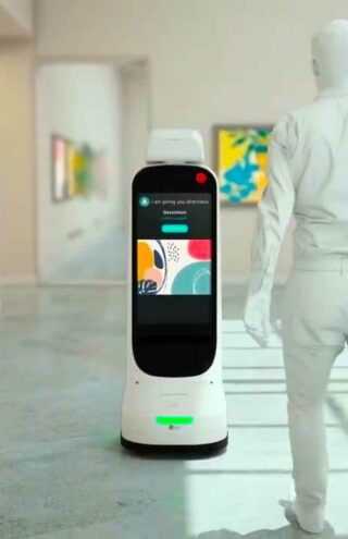 Trending Now: AI Retail Assistance Robots