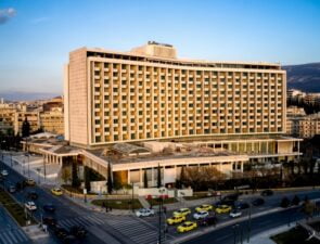Ολοκληρώνεται το 2025 η μεταμόρφωση του Hilton