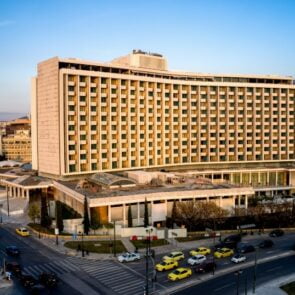 Ολοκληρώνεται το 2025 η μεταμόρφωση του Hilton