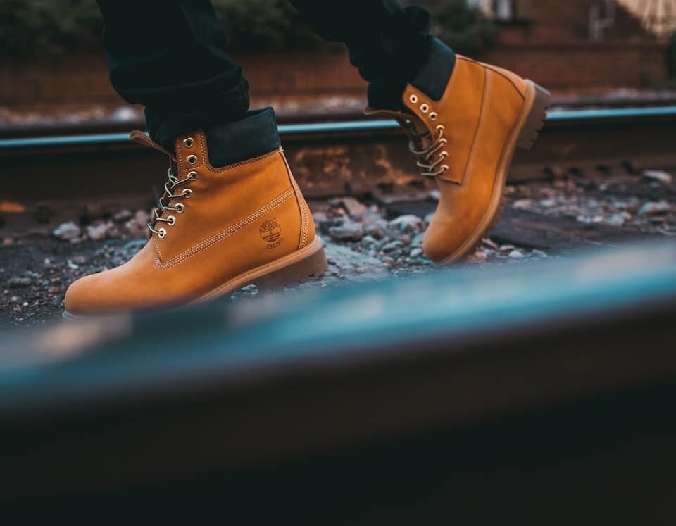 Το εμβληματικό κίτρινο μποτάκι της Timberland γίνεται 50 ετών