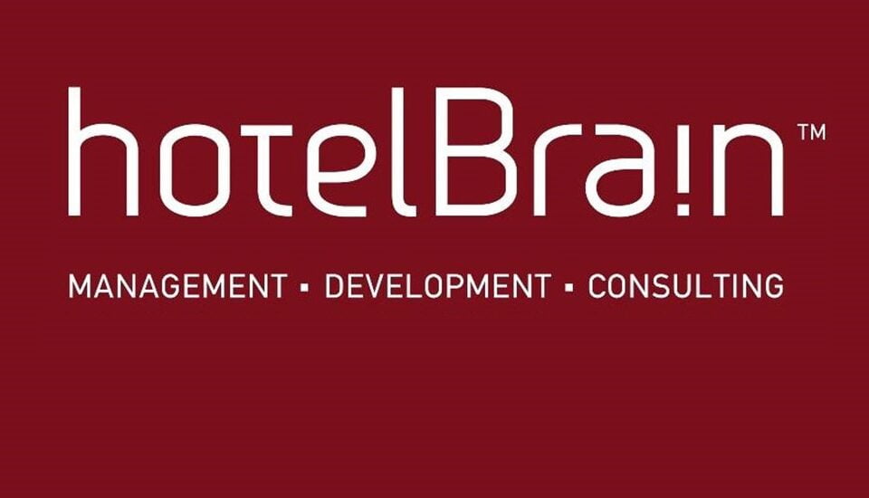HotelBrain: από τη Σαντορίνη σε όλο τον κόσμο
