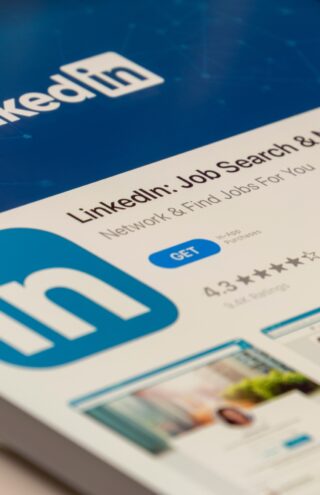 Το LinkedIn εκπαιδεύει την τεχνητή νοημοσύνη με δημόσια δεδομένα χρηστών