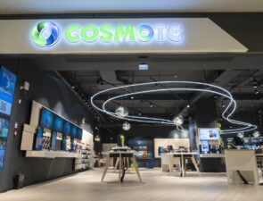 Νέα εποχή για τα καταστήματα COSMOTE με επίκεντρο την ψηφιακή εμπειρία του πελάτη