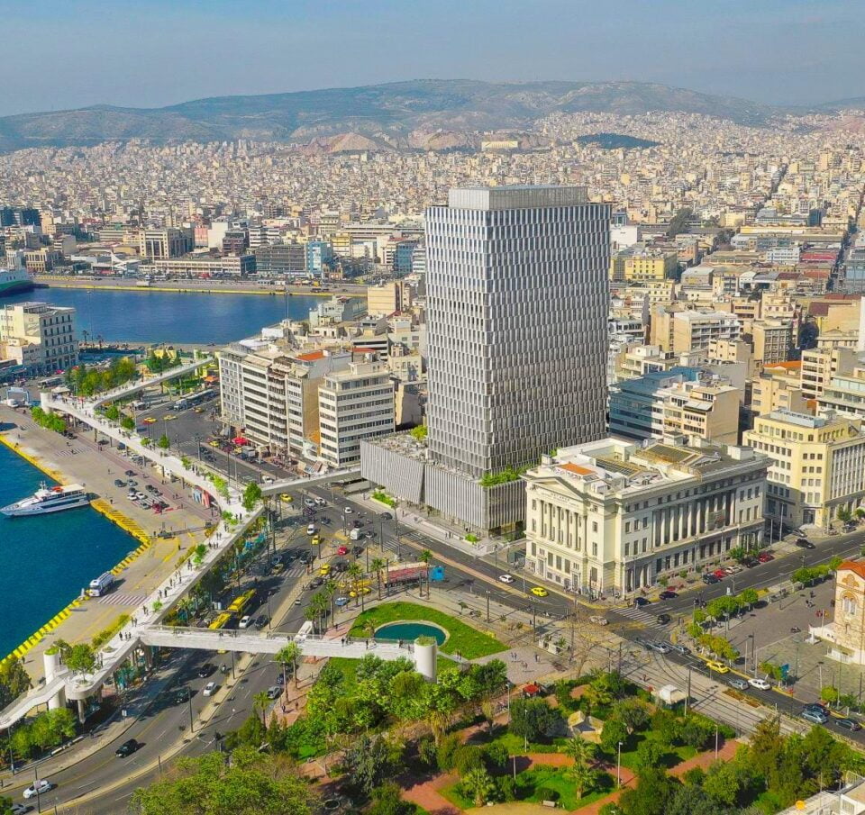 Η θάλασσα αλλάζει τα δεδομένα στο αθηναϊκό retail