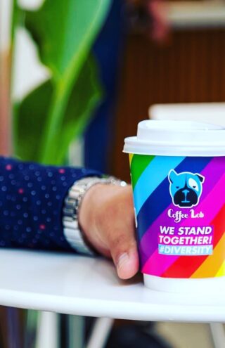 CoffeeLab και Blankpage αγκαλιάζουν την διαφορετικότητα των ανθρώπων