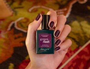 Trending Now: Nail Polishes in augmented reality
