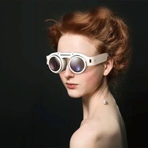 Trending Now: AR Museum Eyewear Headsets
