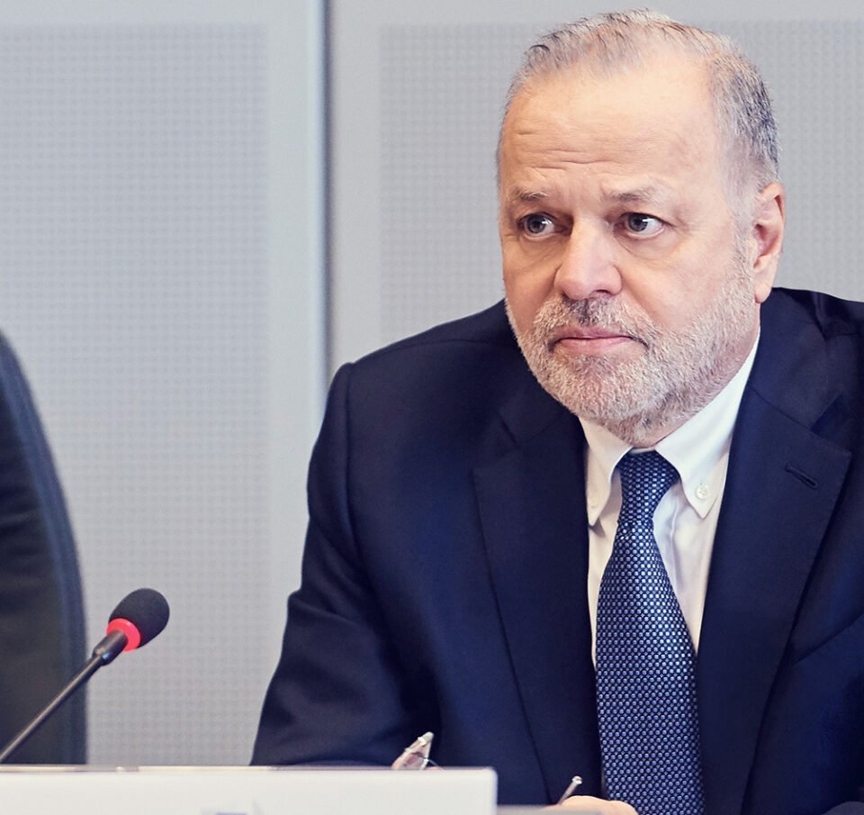 Επιμένει ελληνικά η Mytilineos – Το σημείο-κλειδί που «ξεκλείδωσε» την παραμονή στη χώρα