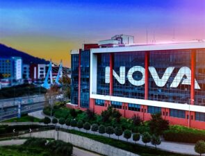 Nova: Ανακατατάξεις στην αγορά από την επικείμενη πώλησή της