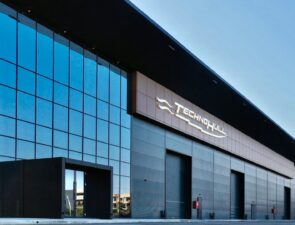 Aimé Leon Dore και Technohull ενώνουν τις δυνάμεις τους και δημιουργούν ένα custom σκάφος 38 Grand Sport
