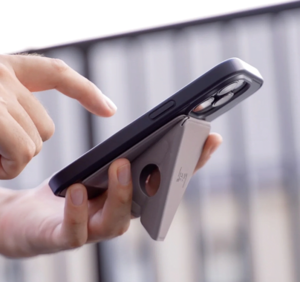 Trending Now: Origami-Inspired Magsafe Grips