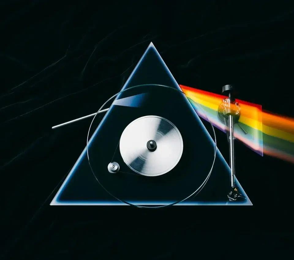 Trending Now: Pink Floyd-Themed Turntable
