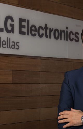 Γιάννης Μαντάς Εμπορικός Διευθυντής Business Solutions  LG Electronics Ελλάς | Η LG Electronics κατέχει ηγετική θέση στην παροχή προϊόντων και λύσεων για επαγγελματίες&#8221;