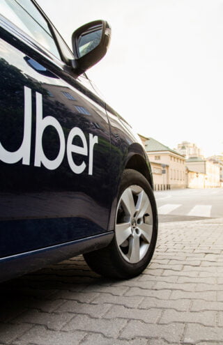 Uber: Νοικιάστε το αυτοκίνητό σας από 7 ευρώ στην Ελλάδα