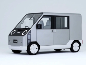 Trending Now: Solar electric minivan lets you power up in emergency situations