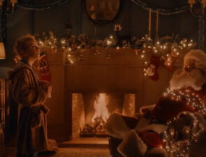 Santa, You Better Watch Out | Η χριστουγεννιάτικη καμπάνια της Τράπεζας Πειραιώς