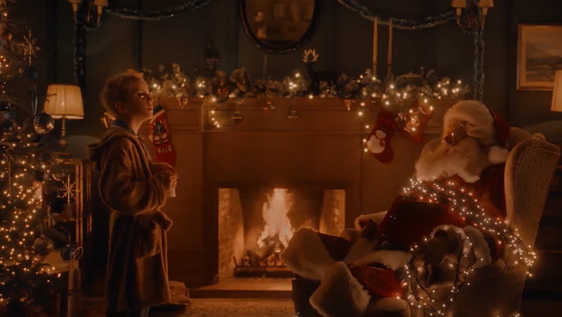 Santa, You Better Watch Out | Η χριστουγεννιάτικη καμπάνια της Τράπεζας Πειραιώς