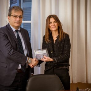 Η ΔΕΛΤΑ καθιερώνει υποτροφία στο Πανεπιστήμιο Δυτικής Μακεδονίας στη μνήμη του Κωνσταντίνου Άγιου