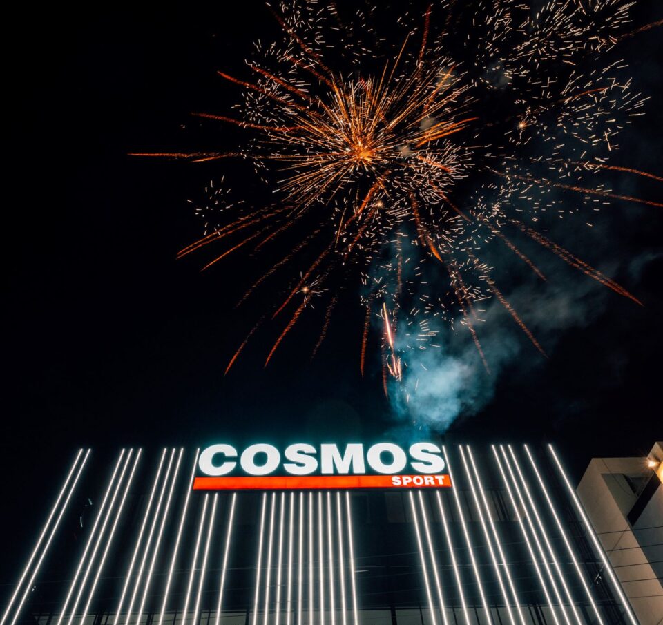Νέο κατάστημα – ορόσημο για την Cosmos Sport στη Γλυφάδα