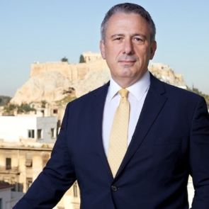 Ανδρέας Αθανασόπουλος: Ποιος είναι ο Mr Success Story που ανέλαβε τον Όμιλο Olympia