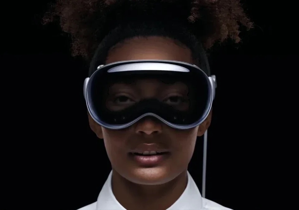 Το e-commerce όπως το ξέρατε φεύγει, το Apple Vision Pro έρχεται