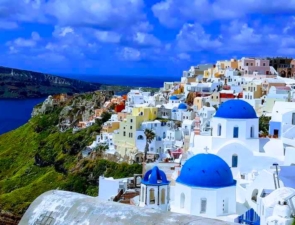 Πώς τα κενά στον τουρισμό έκαναν τους ξενοδόχους&#8230; «κολλεγιάρχες»
