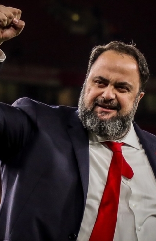 Βαγγέλης Μαρινάκης: Κατακτώντας την κορυφή με «την καρδιά του πρωταθλητή»