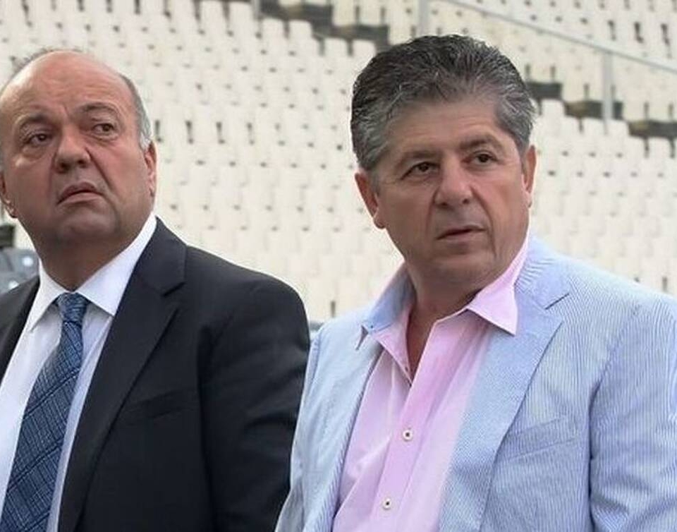 Μπάκος – Καϋμενάκης: Οι δύο εφοπλιστές που εξαγοράζουν – σχεδόν – τα πάντα