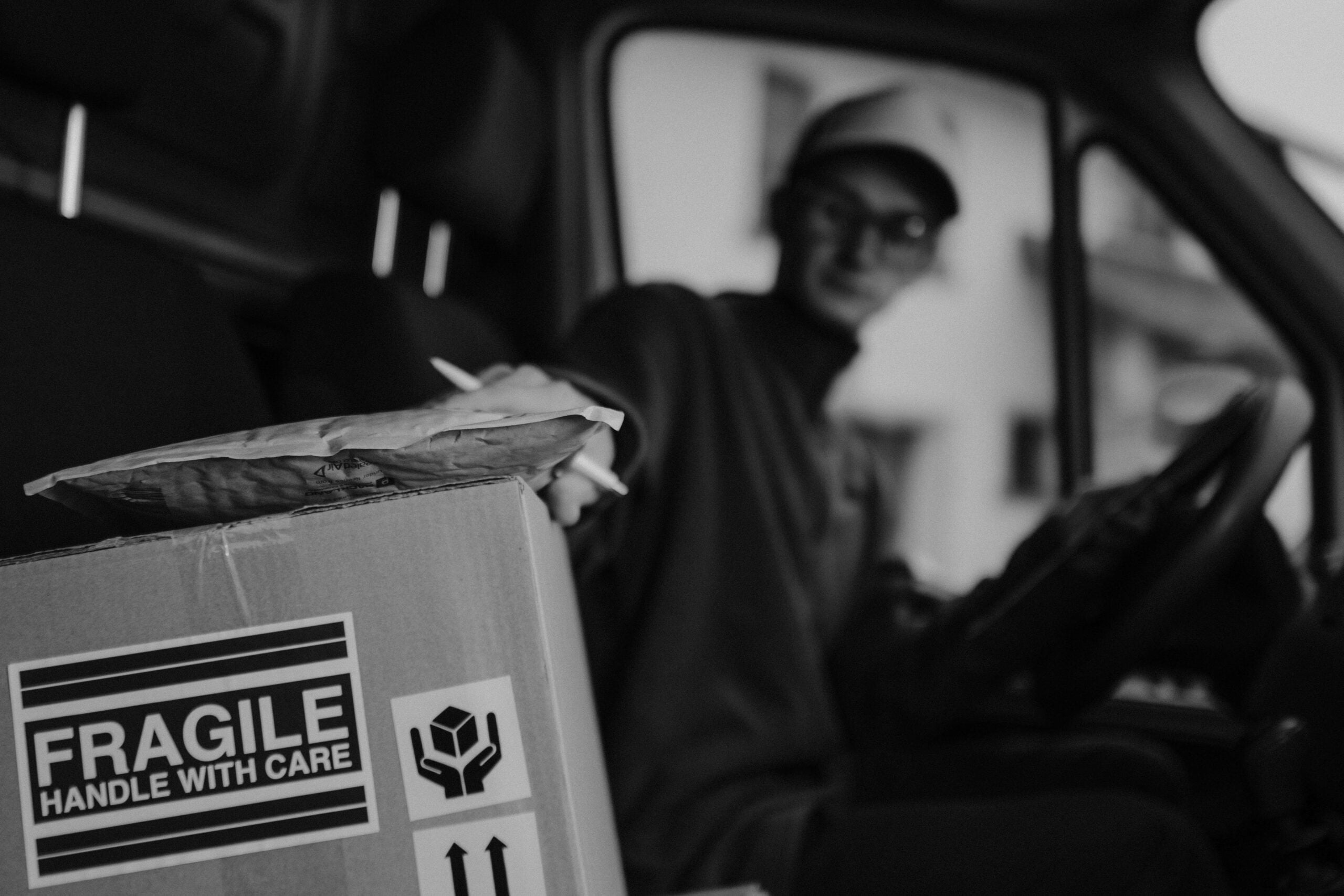 Courier: Υπερφορτωμένος, ή απλώς ένας βαθιά προβληματικός κλάδος;