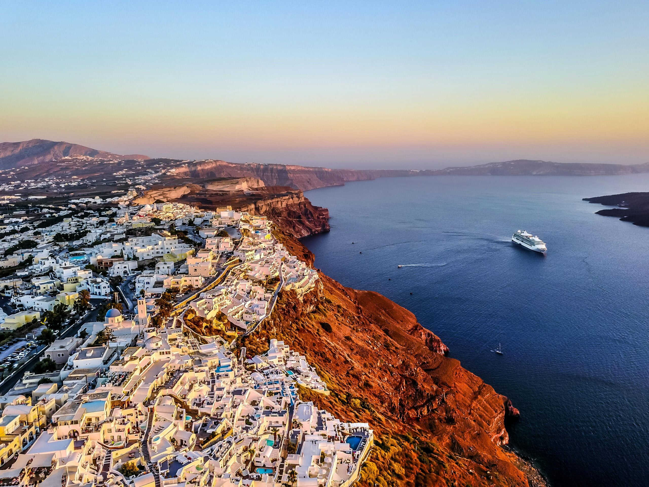 Πρωταθλήτρια στην ανάπτυξη και την&#8230; φτώχεια η Ελλάδα