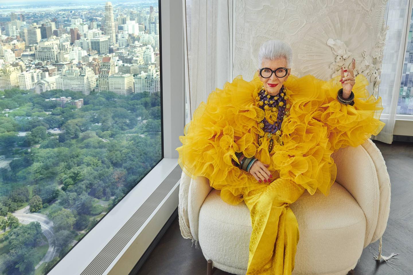 Το αυθεντικό, μοναδικό brand της Iris Apfel