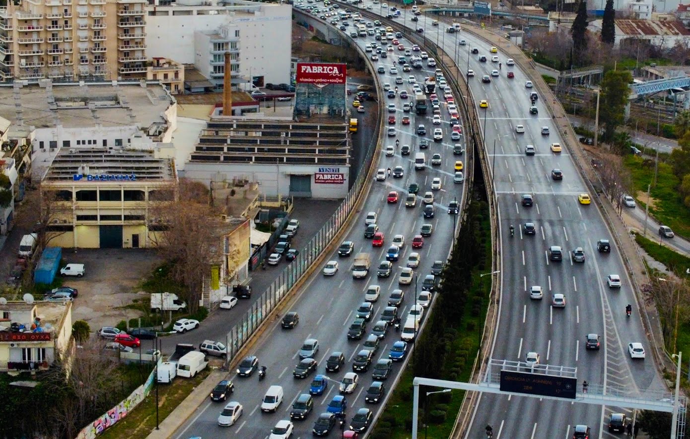 Κίνηση: O αιώνιος, καθημερινός εχθρός των Αθηναίων