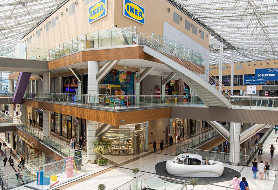 Mαγαζί γωνία το The Mall Athens