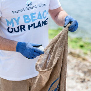 MyBeach. OurPlanet: Γίνε κι εσύ εθελοντής στους καθαρισμούς 8 παραλιών σε όλη την Ελλάδα για να κάνουμε τις παραλίες μας βιώσιμες