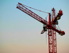 Πώς Intrakat και ΓΕΚ Τέρνα βαδίζουν δρόμους παράλληλους