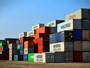189 containers στη Θάλασσα του Ινδικού Ωκεανού – Η Νέα Πρόκληση για την Παγκόσμια Ναυτιλία