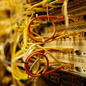 Τα Data Center στην Ελλάδα και το αραβικό ενδιαφέρον